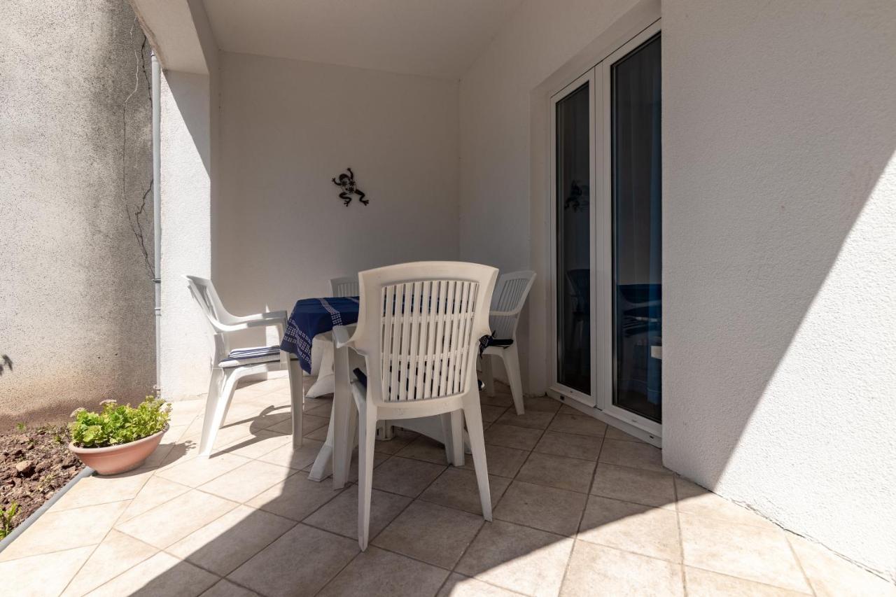 Apartments With A Parking Space Ivan Dolac, Hvar - 15784 エクステリア 写真