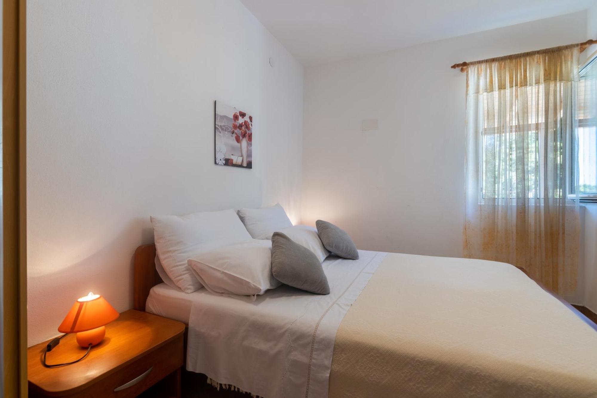 Apartments With A Parking Space Ivan Dolac, Hvar - 15784 部屋 写真
